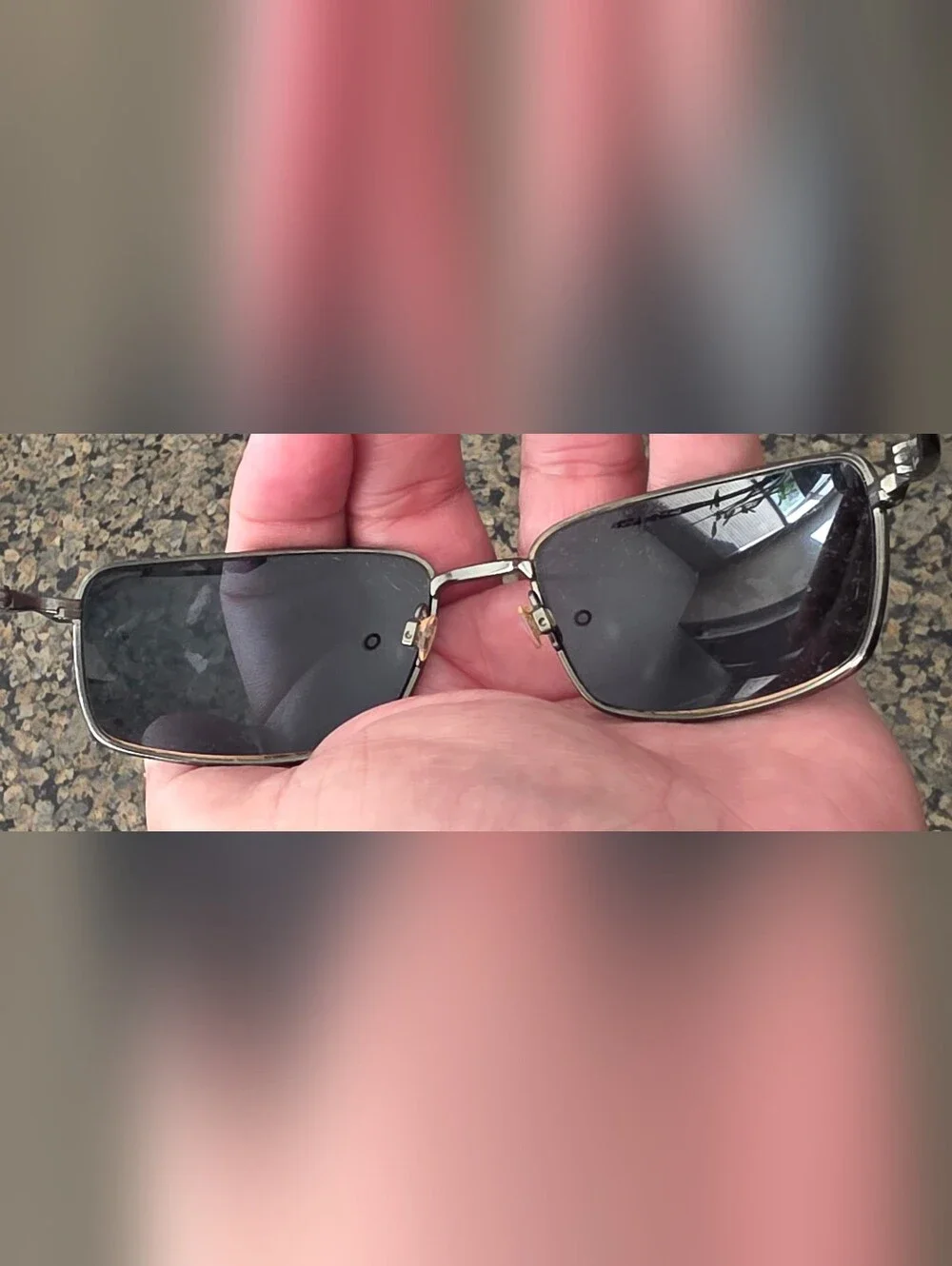 Oakley Sunglasses W Square Wire OO4075-04 Carbon color Frame W/ Grey POLARIZED